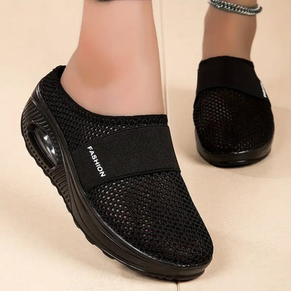 Aetos Breathable Women's Air Cushion Sports Black Chunky Sandal