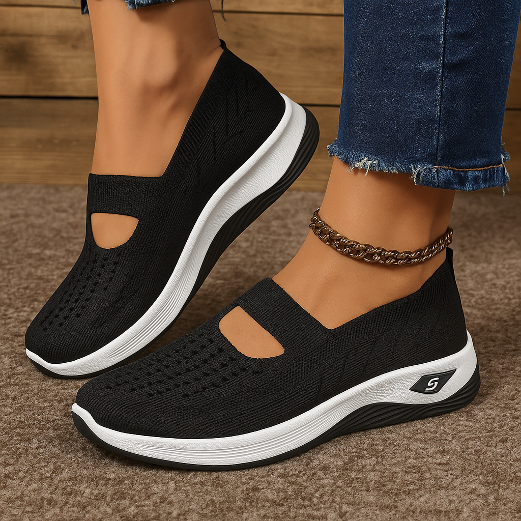Aetos Women's Black Walk Ease Sandals