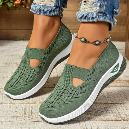 Aetos Women's Green Walk Ease Sandals